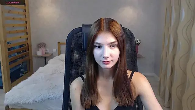 AnaHoney on StripChat