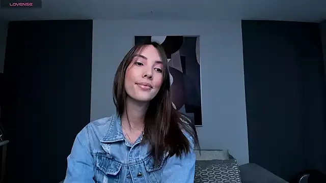 AnaisNin on StripChat