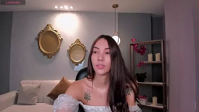 AnaisNin on StripChat