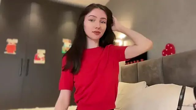 AnaMoonlight on StripChat