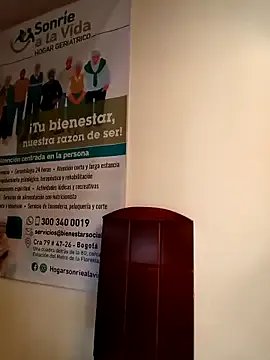 ANDREA-10_ on StripChat