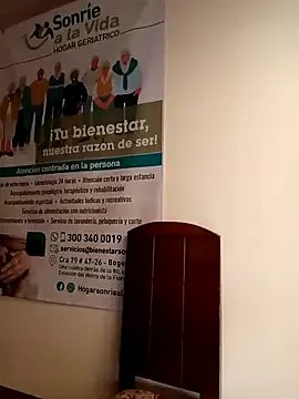 ANDREA-10_ on StripChat