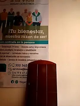 ANDREA-10_ on StripChat