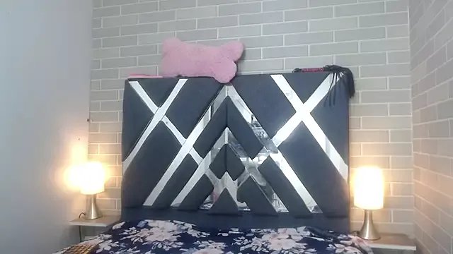 AndreaGil_ on StripChat