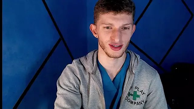 andrewxbi on StripChat