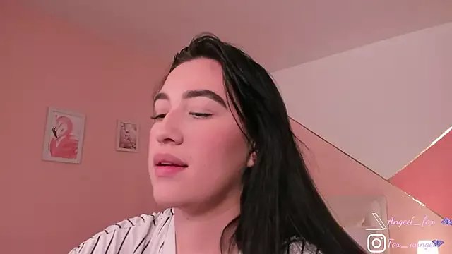 angeel_fox on StripChat