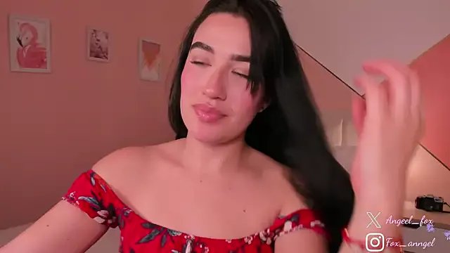 angeel_fox on StripChat