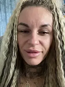 Offline angel_devil_forever on StripChat