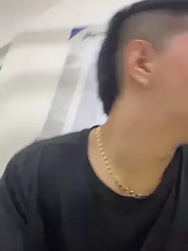 Offline Angel_Khouri on StripChat