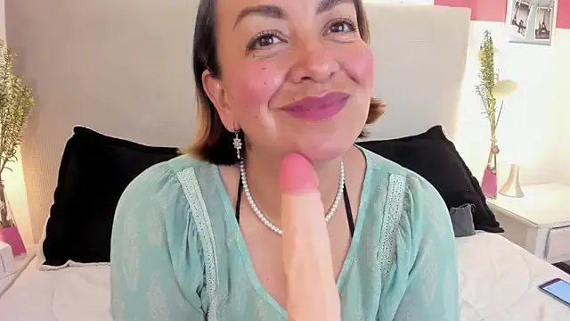 Angel_Velvet on StripChat