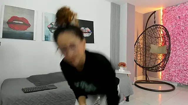 Angela_donnato on StripChat