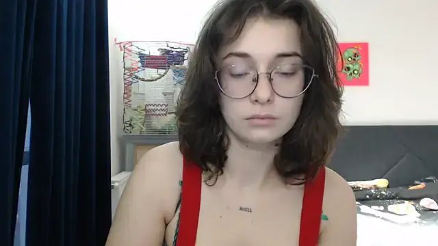 Angelik5371 on StripChat