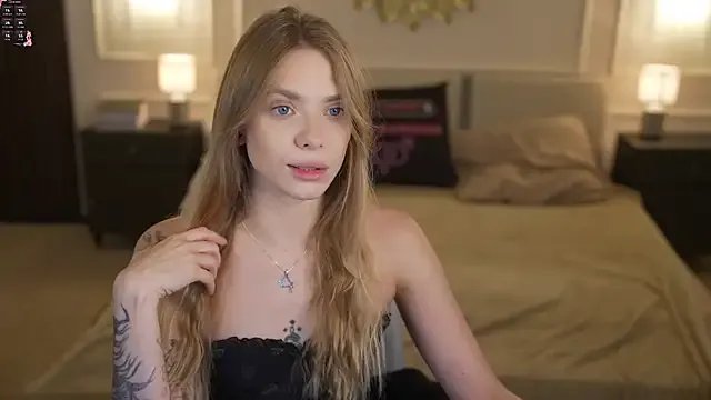 Angy_Netal on StripChat