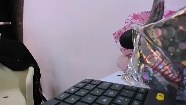 Anhell7_x on StripChat