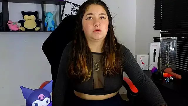 ann_bronw on StripChat