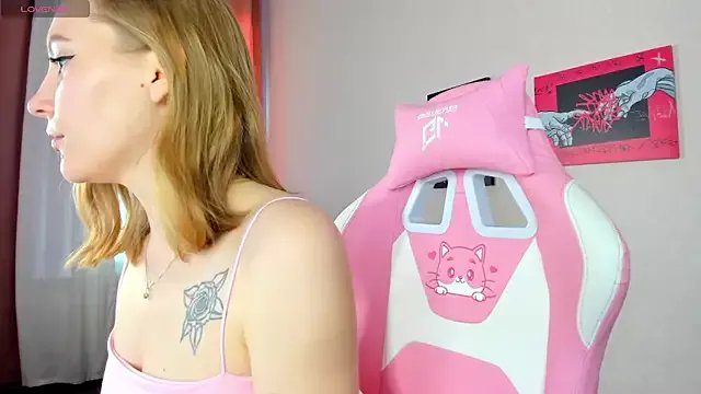 Anna_Chelsea on StripChat