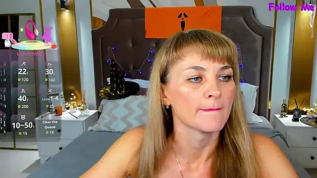 annasimonsj on StripChat