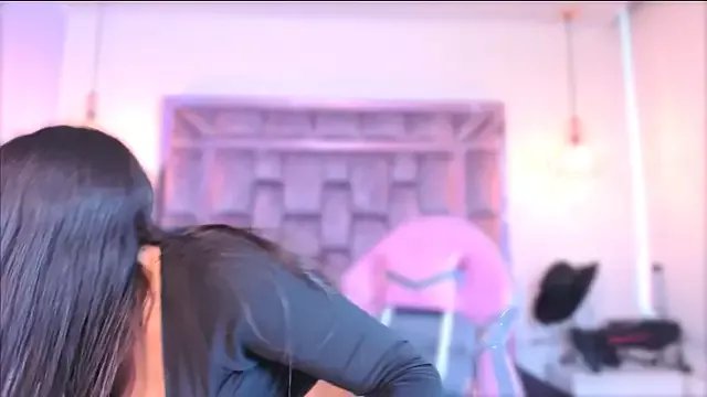 Annie_rhoades on StripChat