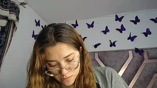 Anny-Fox on StripChat