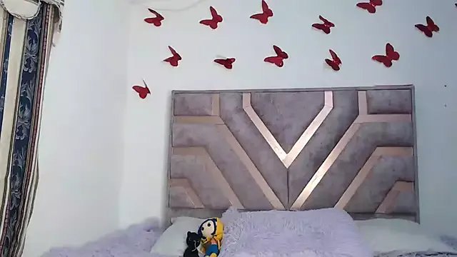 Anny-Fox on StripChat