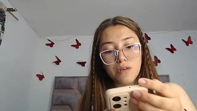 Anny-Fox on StripChat