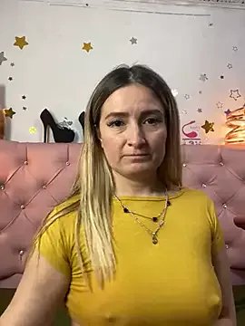 antonella87 on StripChat
