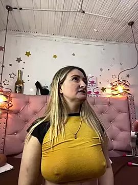 antonella87 on StripChat