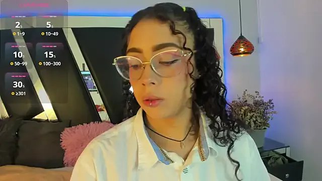 antonelllepiercee on StripChat