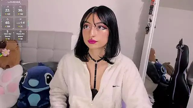 Any_Roussee on StripChat