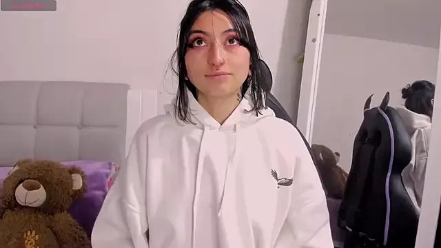 Any_Roussee on StripChat