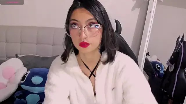 Any_Roussee on StripChat