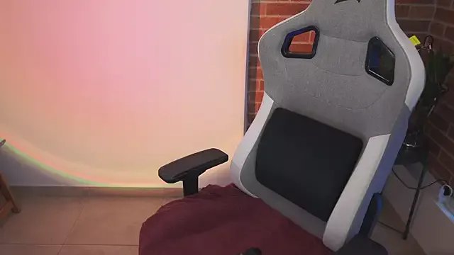 anyacutex on StripChat