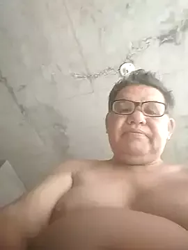 Offline Apresiaoo on StripChat