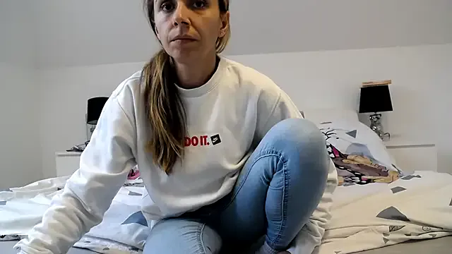 Offline ArabianMalikah on StripChat