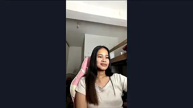 ArdathZmijewski on StripChat