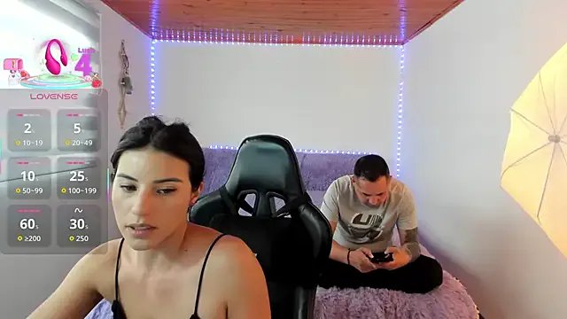 Arenne_rouse on StripChat