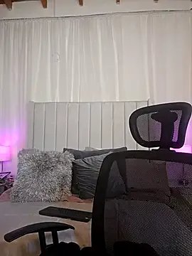 AriadnaTaylor on StripChat