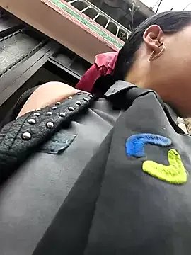 Ariana-07 on StripChat