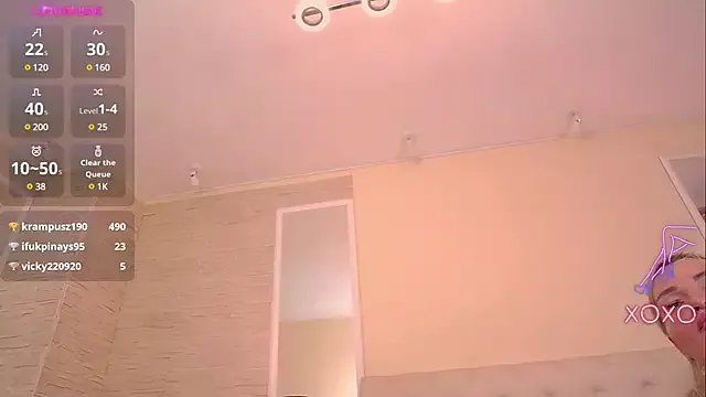 ArianaCroft on StripChat