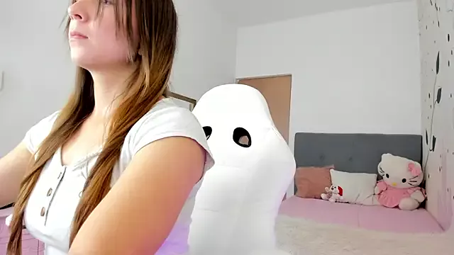 Offline Arianna_Moss on StripChat