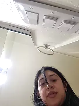 AriannaPena on StripChat 