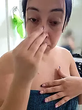 AriannaPena on StripChat 