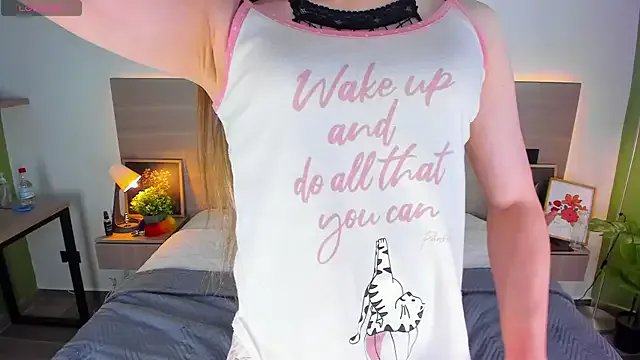 arielmishel on StripChat