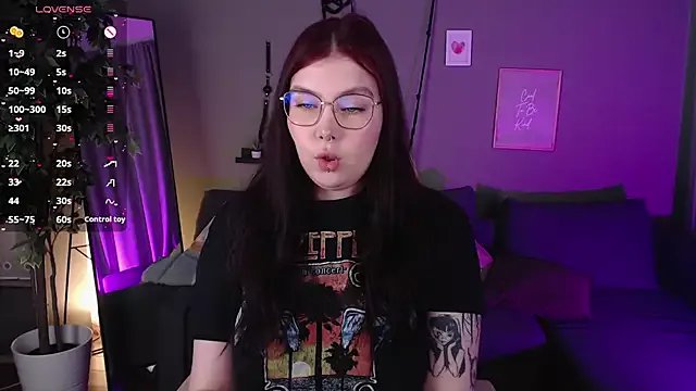 Arizonaa_Muse on StripChat