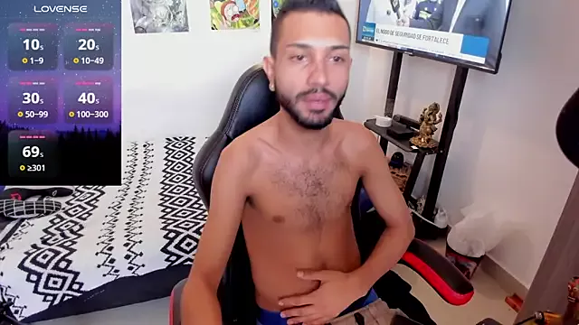 Freechat Aron_Baylor on StripChat