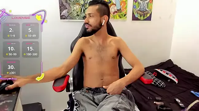 Freechat Aron_Baylor on StripChat