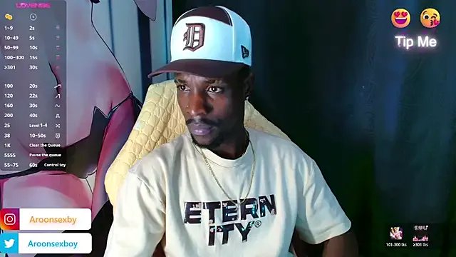 Aroonsexyboy on StripChat