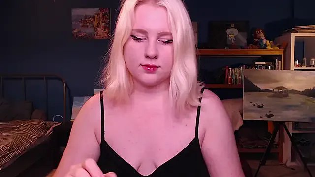 art_lovee on StripChat