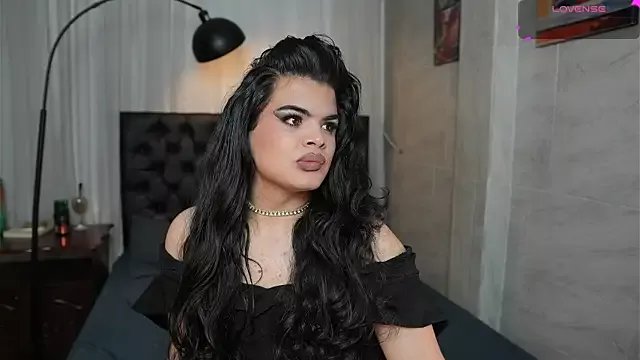 artechloe on StripChat