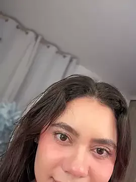 Offline Aryrosee on StripChat